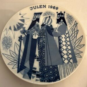 Porsgrund vintage Norwegian 1969 Christmas plate